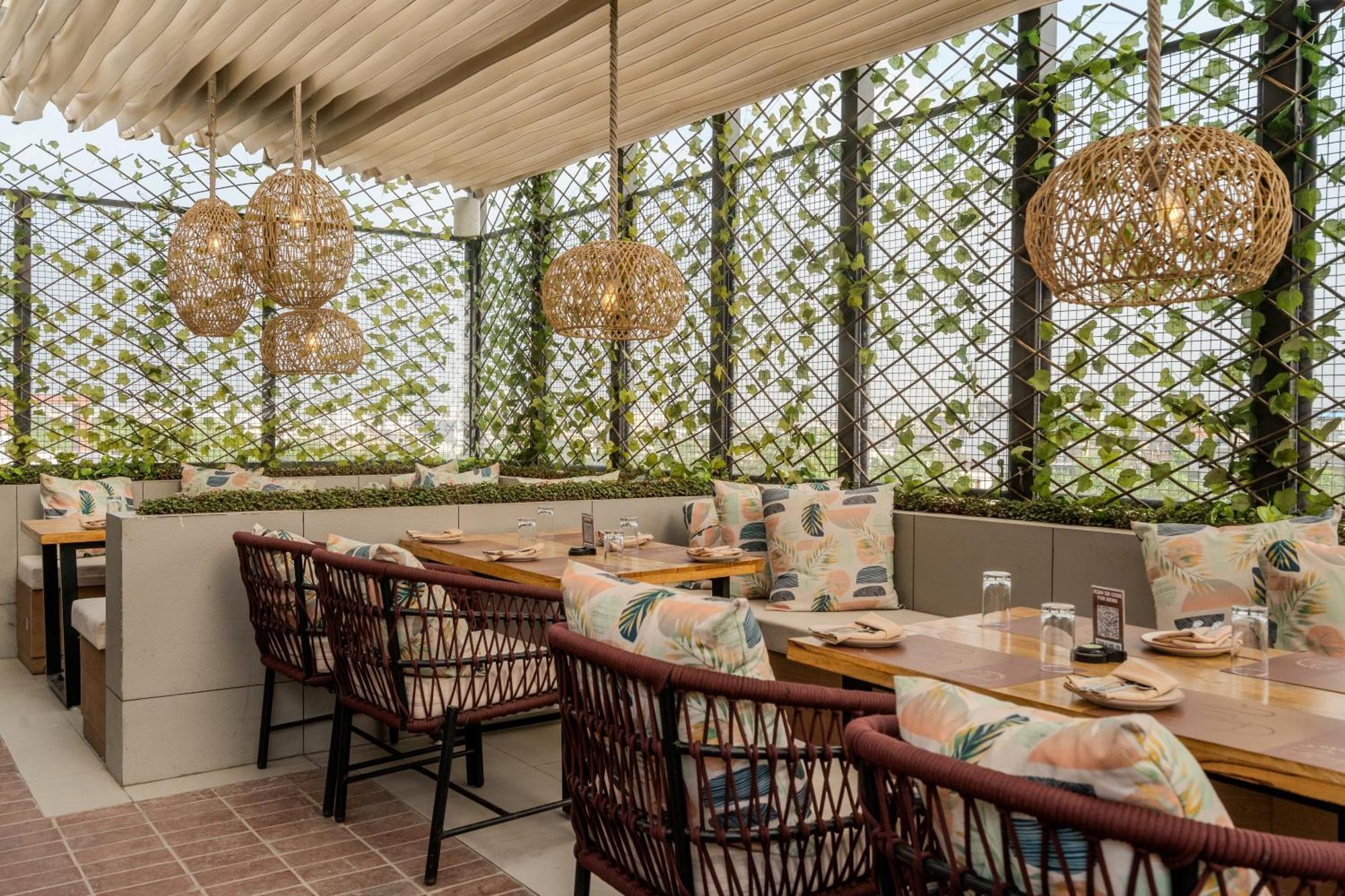 Stay Studio Hotel & Residences Gurgaon Extérieur photo